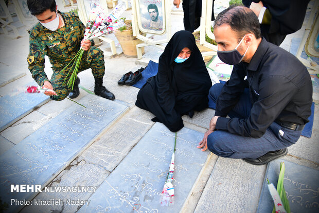 Dusting ceremony of Martyrs’ Cemetery in Isfahan
