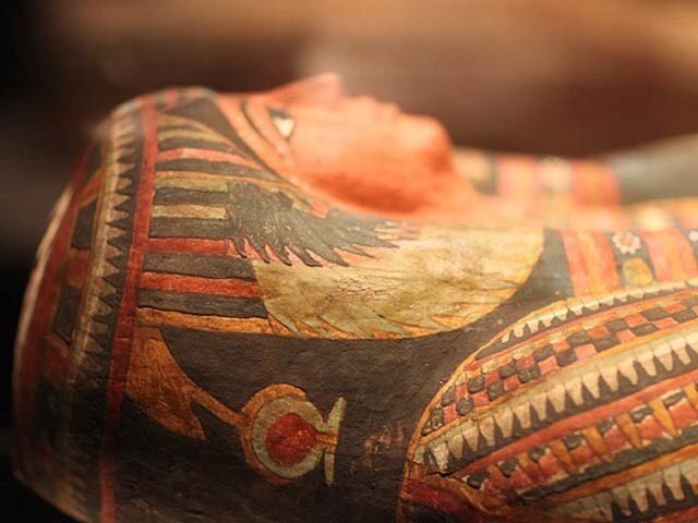 مصر کے ایک قدیم قبرستان سے ممی کے 13 تابوت دریافت