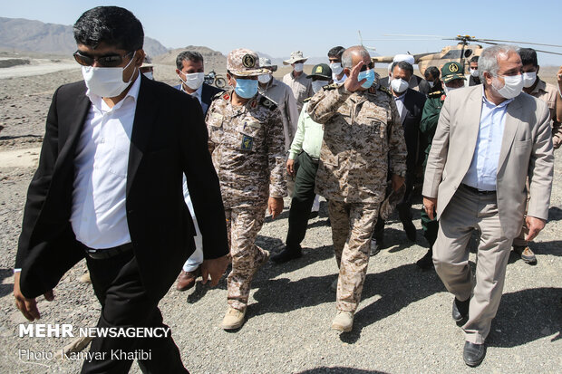 General Pakpour visited IRGC development projects in S Iran