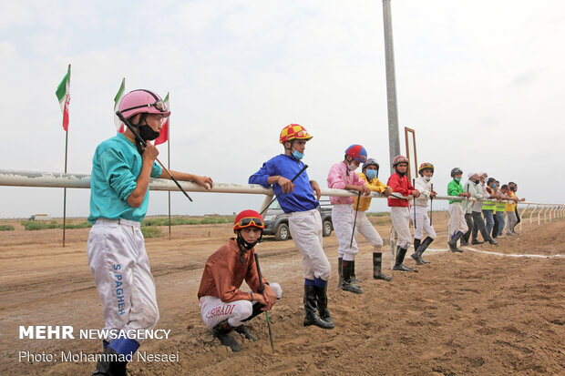 Horse racing competitions in N Iran