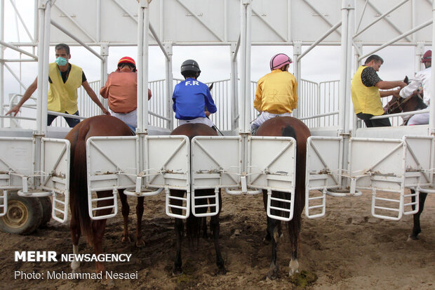 Horse racing competitions in N Iran