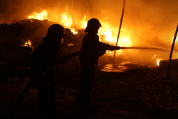 آتش‌سوزی شرکت کشتی‌سازی در تنگستان مهار شد