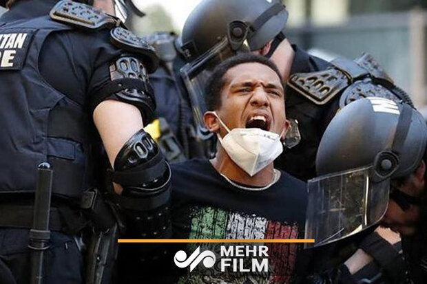 برخوردهای خشن و ناجوامردانه پلیس آمریکا با معترضان به نژادپرستی