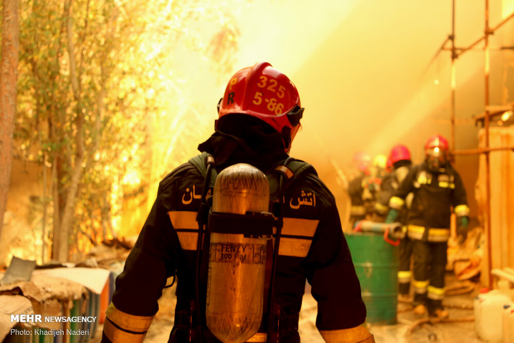 فعالیت ۴۲ ایستگاه آتش‌نشانی در استان بوشهر/ افزایش نیرو و تجهیزات