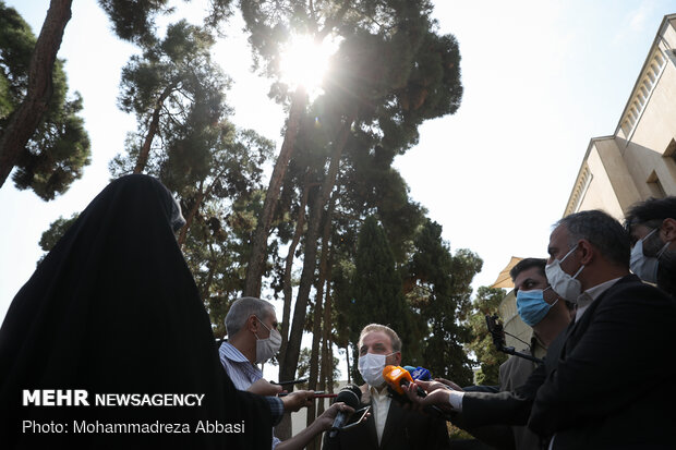 محمد واعظی رئیس دفتر رئیس جمهور در حاشیه جلسه هیات دولت