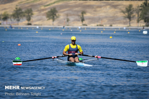 National rowing tournament held in Tehran