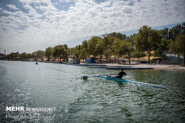 National rowing tournament held in Tehran