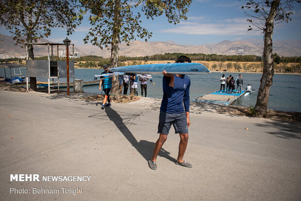 National rowing tournament held in Tehran