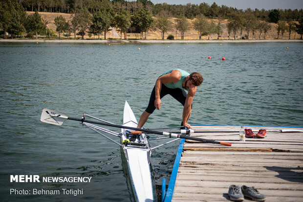 National rowing tournament held in Tehran