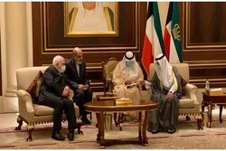 ظریف کی کویت کے نئے امیر اور وزیر خارجہ سے ملاقات