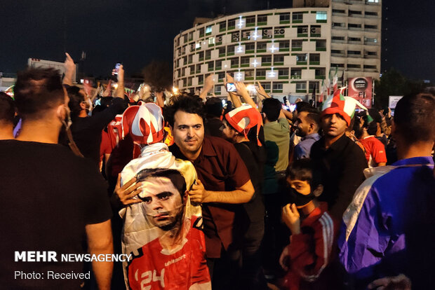 Persepolis fans celebrate victory over Al Nassr
