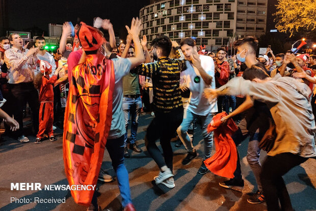 Persepolis fans celebrate victory over Al Nassr
