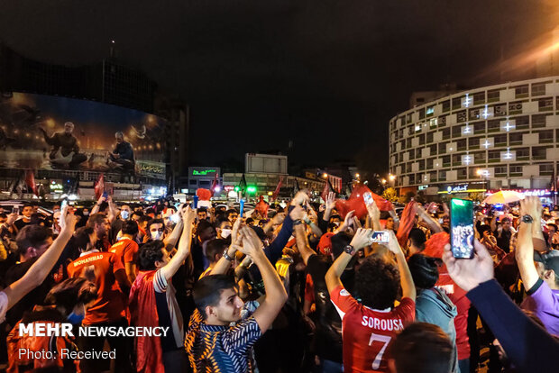 Persepolis fans celebrate victory over Al Nassr
