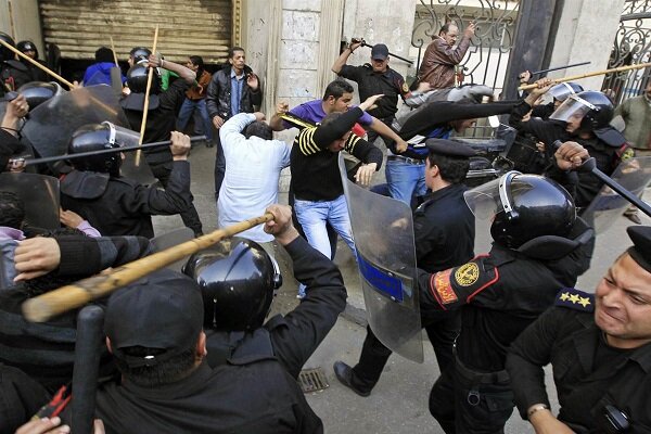 نظام حاکم مصر به نقض حقوق بشر و سرکوب معارضان سیاسی پایان دهد