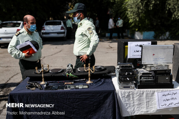 Tehran Police showcases discovered items from criminals