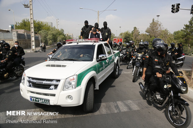 از زورگیری بالباس زنانه تا جدیدتری خبر از دستگیری اراذل تئاتر شهر