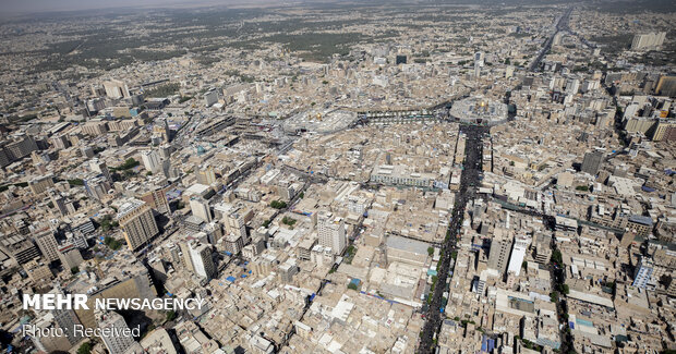 Shias in Karbala holding Arbaeen rituals