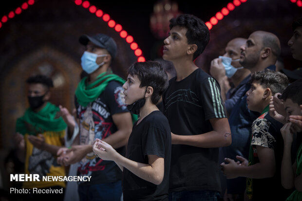 Shias in Karbala holding Arbaeen rituals