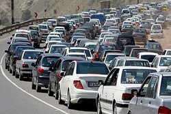تردد در محورهای استان قزوین در حال افزایش است