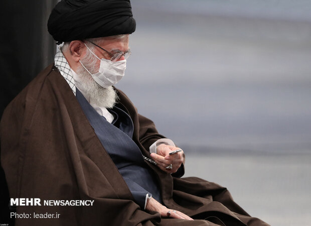 Leader at recitation ceremony of Arbaeen supplications
