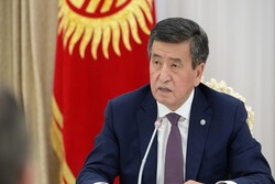 اعلام آمادگی رئیس جمهور قرقیزستان برای کناره گیری از قدرت