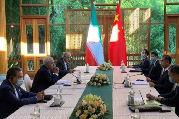 Dışişleri Bakanı Zarif, Çinli mevkidaşı ile görüştü