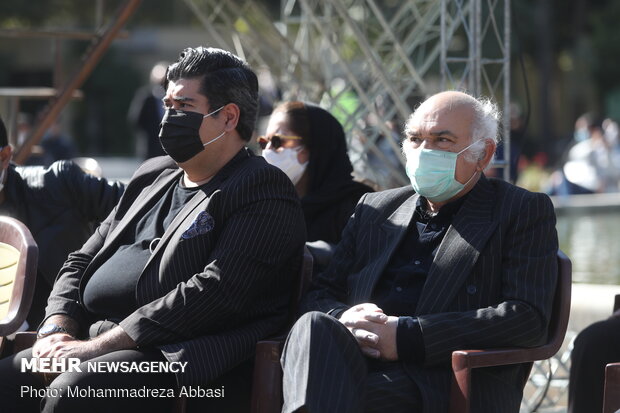 Funeral procession of classic singer, composer Shajarian 