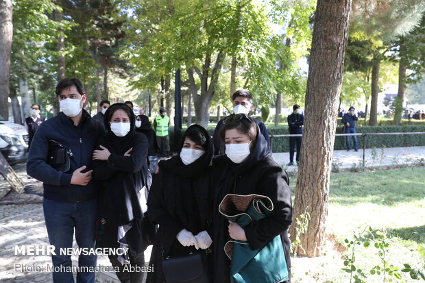 Funeral procession of classic singer, composer Shajarian 