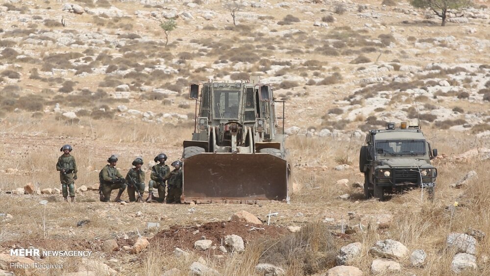 حمله صهیونیست‌ها به نمازگزاران فلسطینی با گاز اشک آور