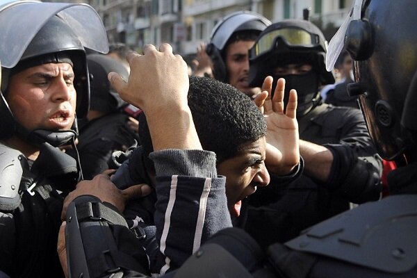 بازداشت نزدیک به ۲ هزار معترض مصری طی ۲۰ روز