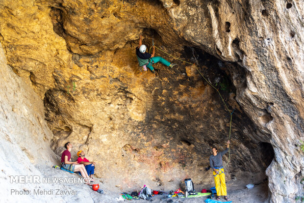 Rock climbing in Urmia 