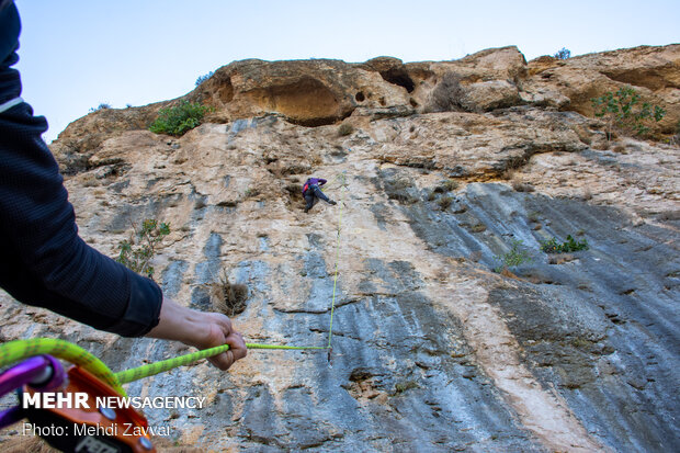 Rock climbing in Urmia 