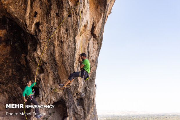 Rock climbing in Urmia 