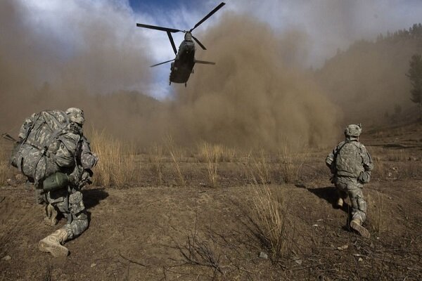 "طالبان" تحذر الناتو من "استمرار الحرب"
