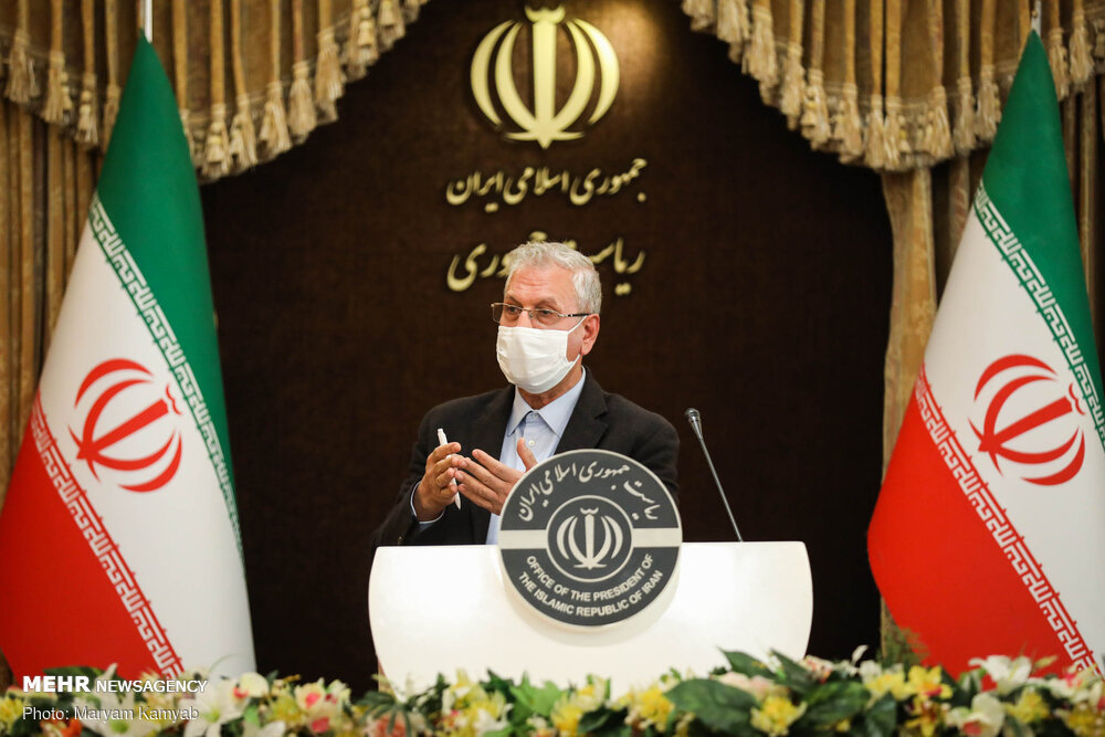 کارمندان ادارات تهران از ۵ آبان بصورت ۵۰درصد در محل کار حاضر شوند