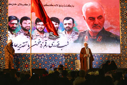 صوبہ مازندران کے مدافع حرم شہیدوں کے پیکروں کے ساتھ الوداعی تقریب منعقد