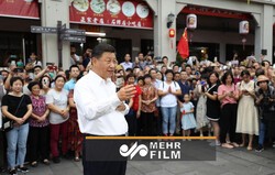 VIDEO: Pres. Xi without mask among people