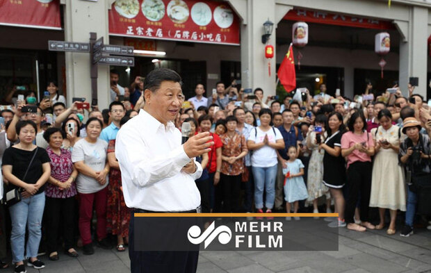 VIDEO: Pres. Xi without mask among people 