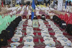قم میں مستحق افراد کے درمیان 6500 امدادی اور غذائی پیکیجز کی تقسیم