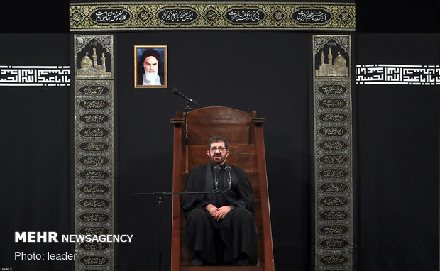 Leader attends mourning ceremonies of Prophet Muhammad (PBUH)
