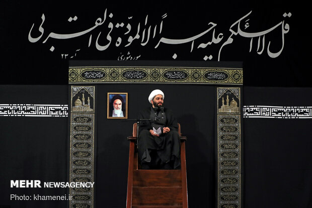 İslam Devrimi Lideri'nin huzurunda matem töreni