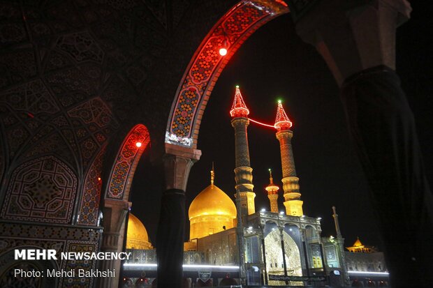 İmam Rıza (a.s) İran'ın kutsal kenti Kum'da anıldı