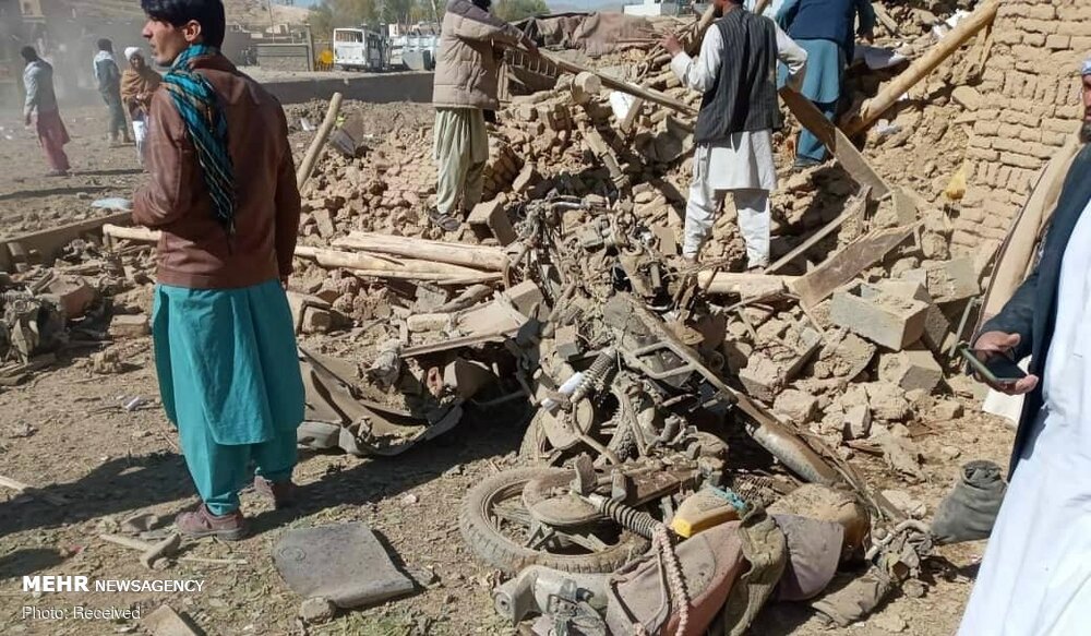 افغانستان کے صوبہ غور میں بم دھماکےمیں 100 سے زائد افراد ہلاک اور زخمی