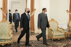 Shamkhani holds meeting with Abdullah on Monday