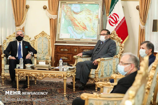 Shamkhani holds meeting with Abdullah on Monday