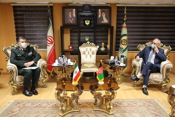 Iran, Afghanistan stress need for joint coop. in drug fight 