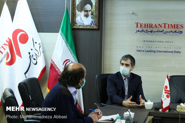 گفتگو با اعضای انجمن تولیدکنندگان و صادرکنندگان محصولات بیوتکنولوژی پزشکی ایران