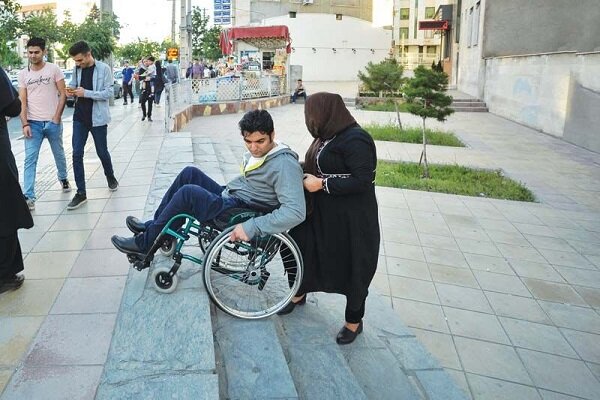 ۶۰هزار معلول آذربایجان غربی تحت پوشش بهزیستی هستند