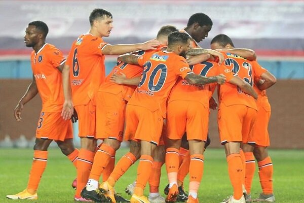 Medipol Başakşehir UEFA Şampiyonlar Ligi'nde sahaya çıkıyor
