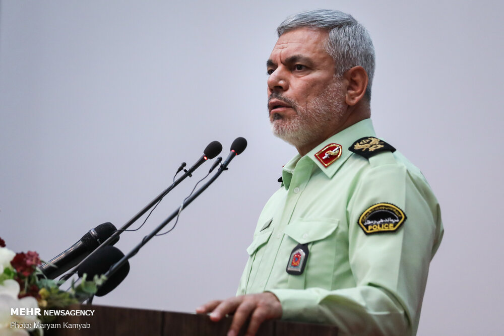 تردد زائران از خسروی تا مهران/ موکبهای اربعین برپا شد